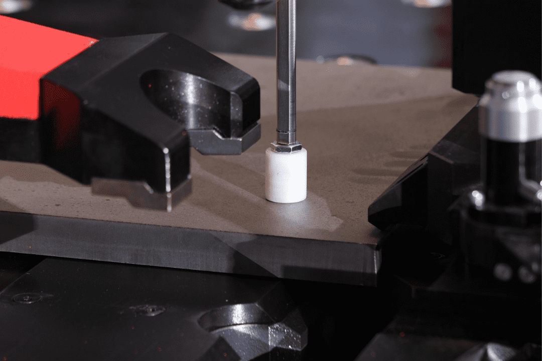 VERTIKALUS LAKŠTŲ APDIRBIMO CENTRAS AFD - Image 6